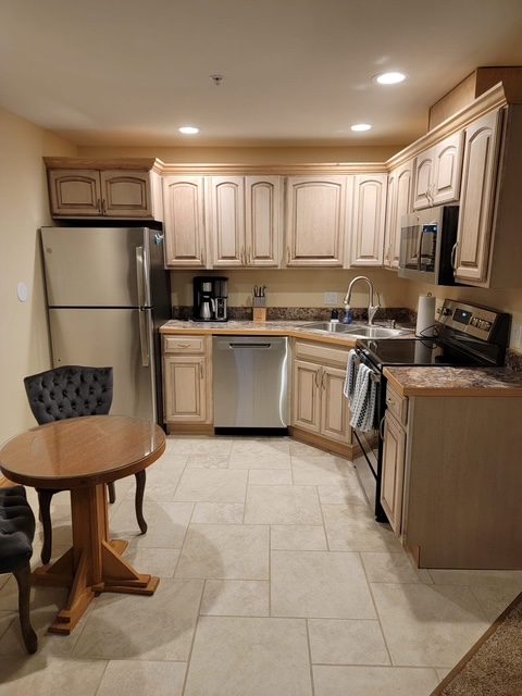 Ishpeming Apartment: 100 Barnum St