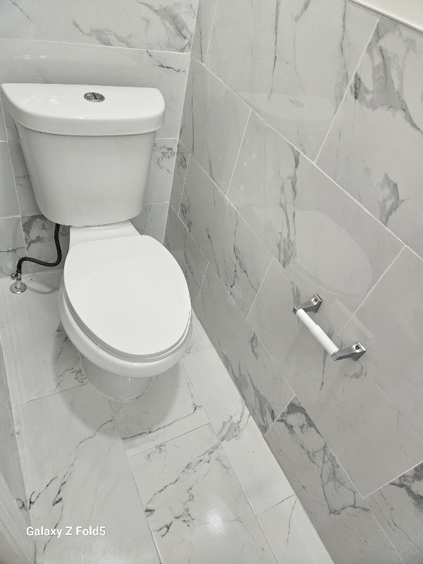 Newark Multiplex: 424 Leslie st, newark