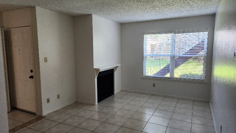 Carrollton Condo: 2200 E Trinity Mills Rd.