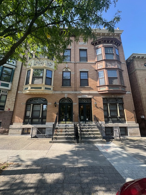 Albany Apartment: 544 Madison Avenue