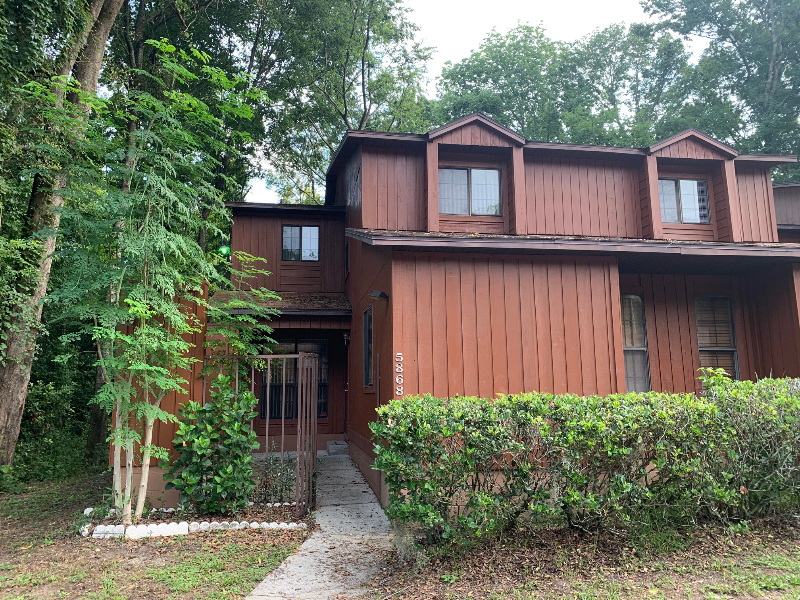 Gainesville Condo: 5868 SW 8th Place