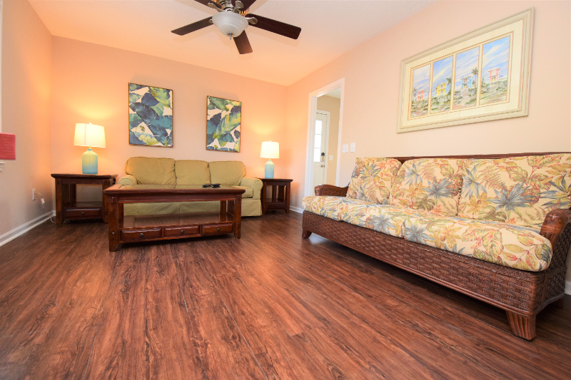 Wilmington House: 617 Plymouth Drive