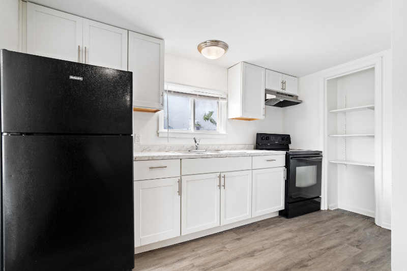 Alexandria Apartment: 102 S West Street