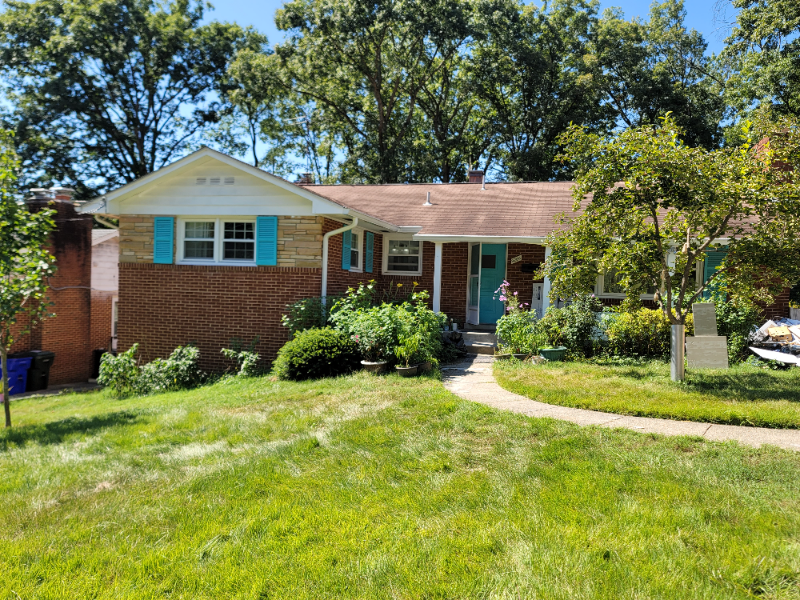 College Park House: 9206 Limestone Place