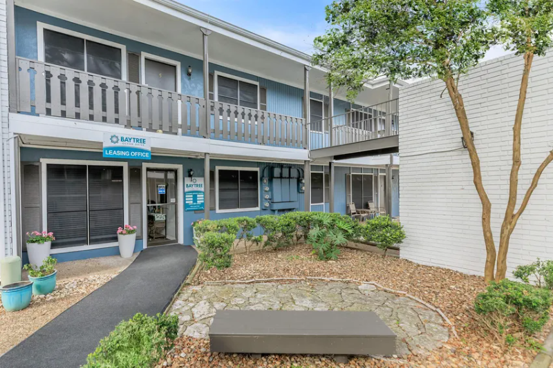 Corpus Christi Apartment: 4645 ocean dr