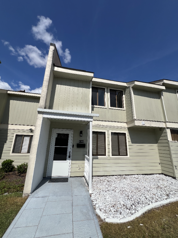 Forest Acres - Columbia Townhome: 6905 Cleaton RD