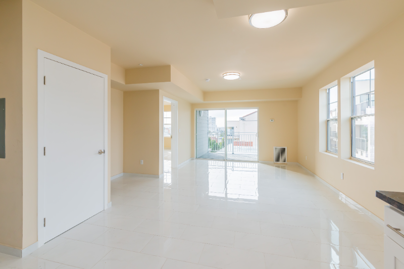 Oakland Apartment: 317 Lester Avenue