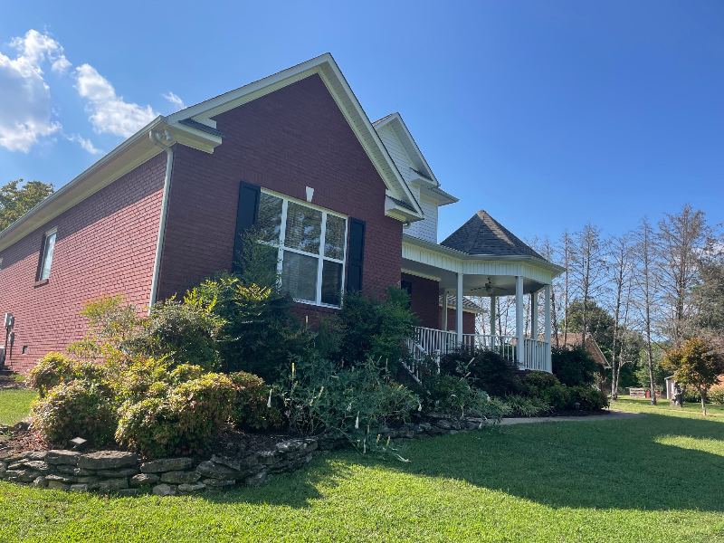 Columbia House: 973 Rip Steele Road