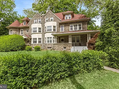 Philadelphia Condo: 6500 Lincoln Dr