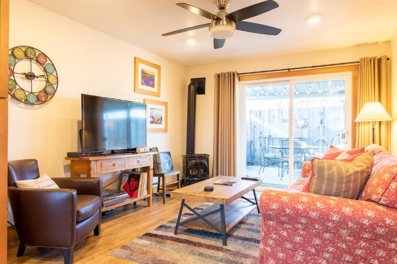 Penngrove House: 1509 Dutch Ln