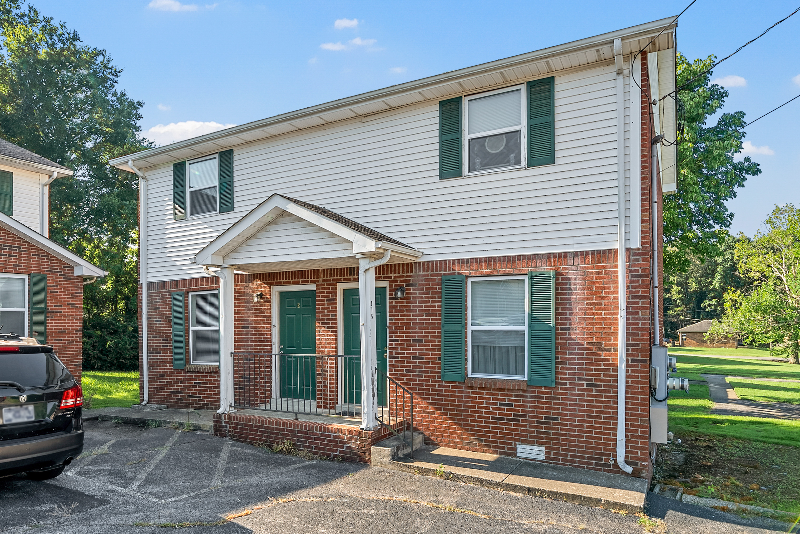 Clarksville Townhome: 815 Golf View PL