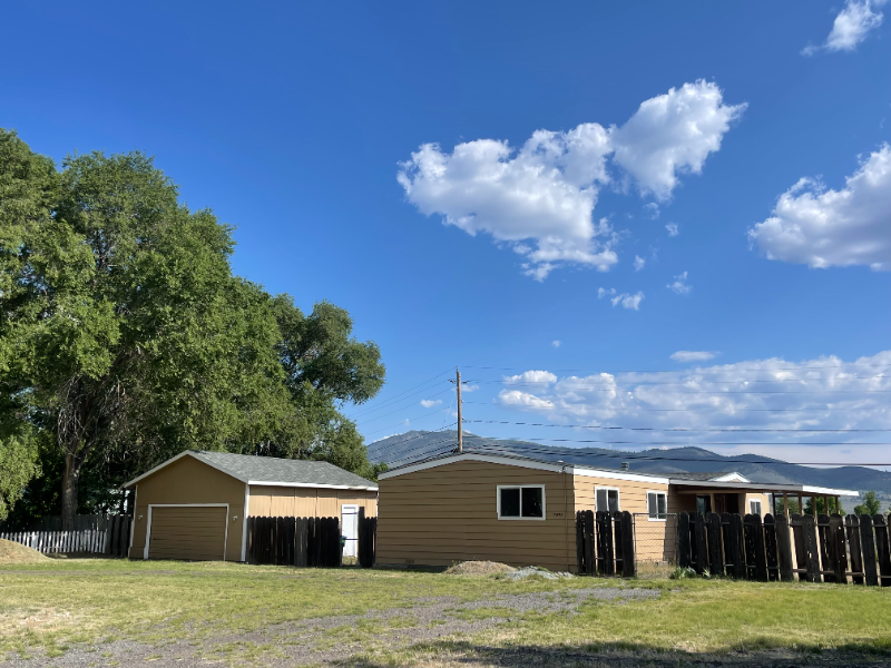 Reno House: 17880 Mockingbird Dr