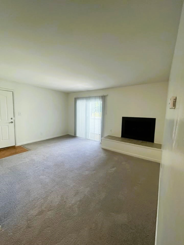 Lynchburg Apartment: 600 Reusens Road