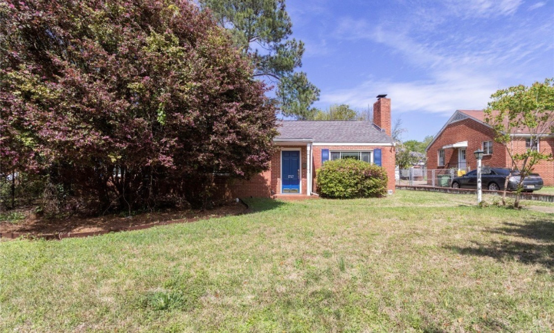 Montgomery House: 2727 Pelzer Avenue