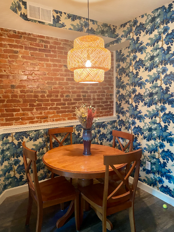 Washington Townhome: 833 6th Street Northeast