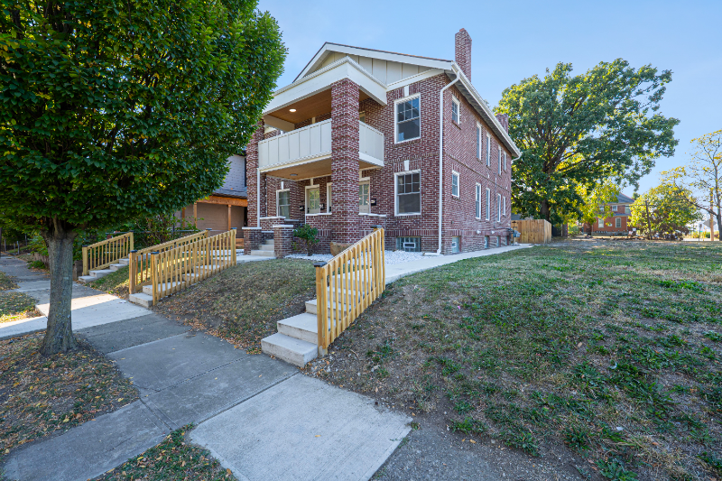 Columbus Multiplex: 605-607 S Champion Ave