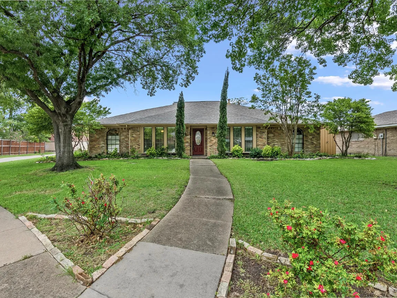 Plano House: 2021 Macao Pl