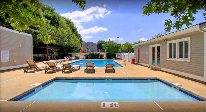 Lynchburg Apartment: 600 Reusens Road