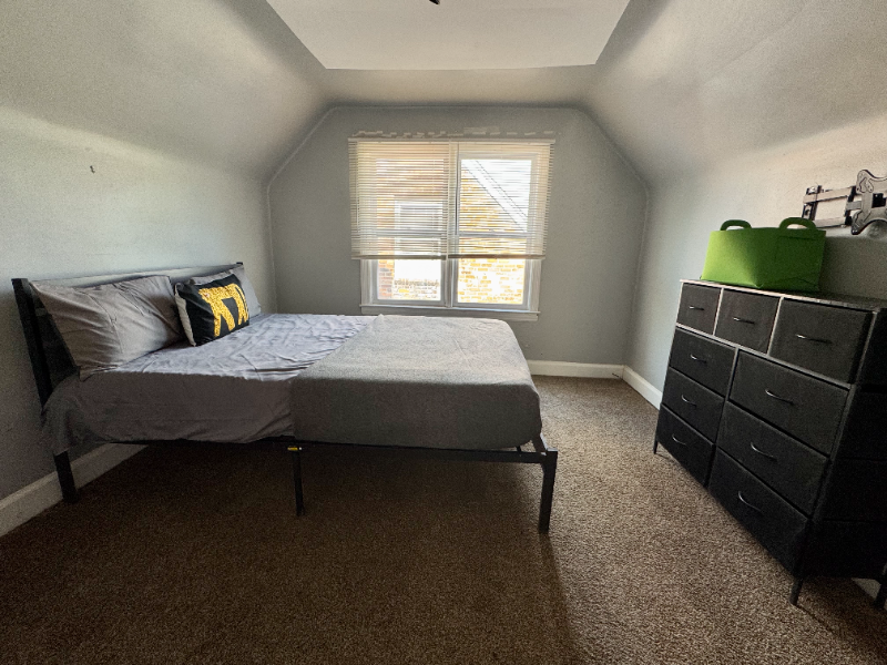 Detroit House: 5284 Devonshire Road