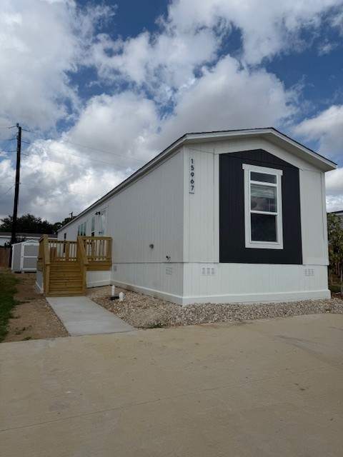 San Antonio House: 15967 Flores Crest