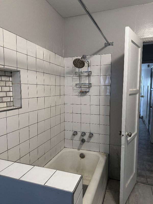 Los Angeles Apartment: 4286 S. Leimert Blvd