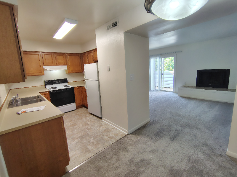 Lynchburg Apartment: 600 Reusens Road