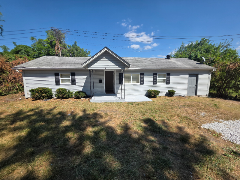 Sauget House: 231 Nadine St