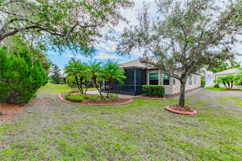 Wimauma House: 5004 SANDY BROOK CIR