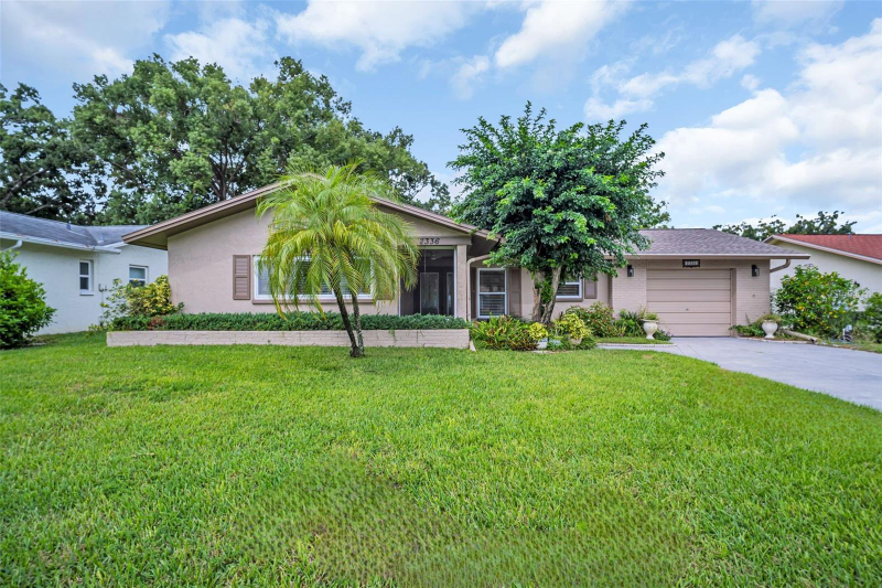 Palm Harbor House: 2336 MALCOLM DR
