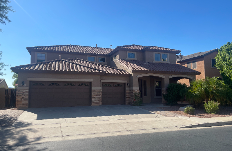 Laveen House: 9622 S 46TH LN