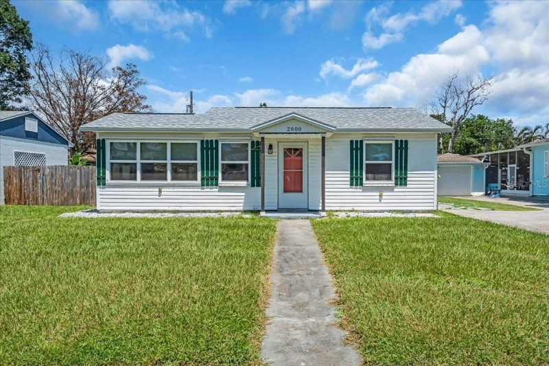 Gulfport House: 2800 47th street south