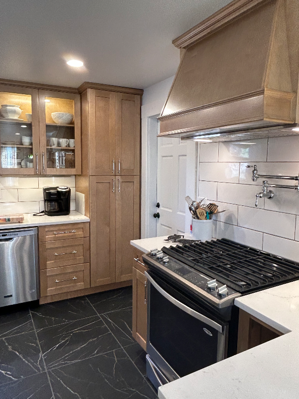 Cottage Grove House: 44 N “H” Street