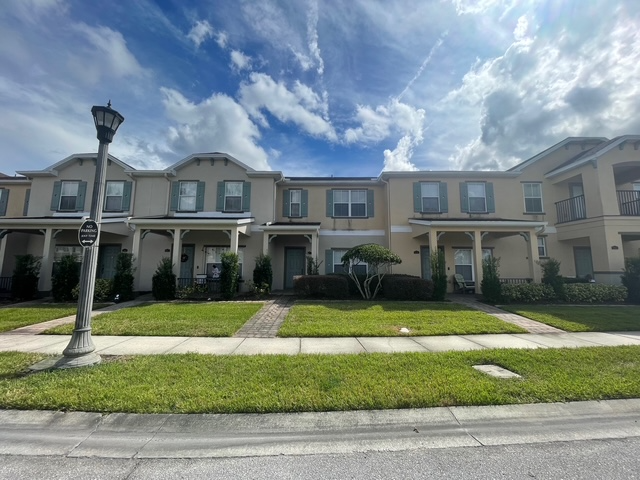 Orlando Townhome: 927 Spring Harvest Court