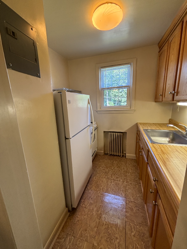 Arlington Apartment: 1530 N Lancaster St - Unit #1