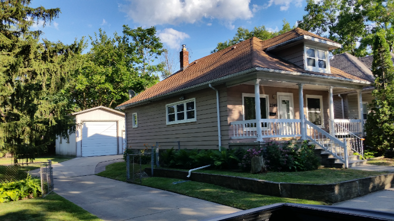 deaborn House: 2745 pardee