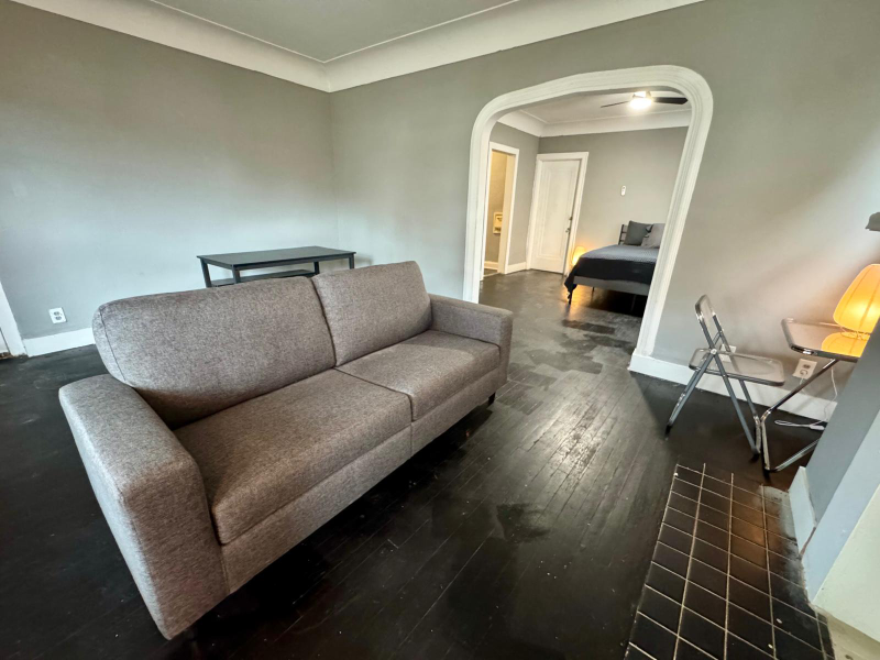 Detroit House: 17150 Santa Rosa