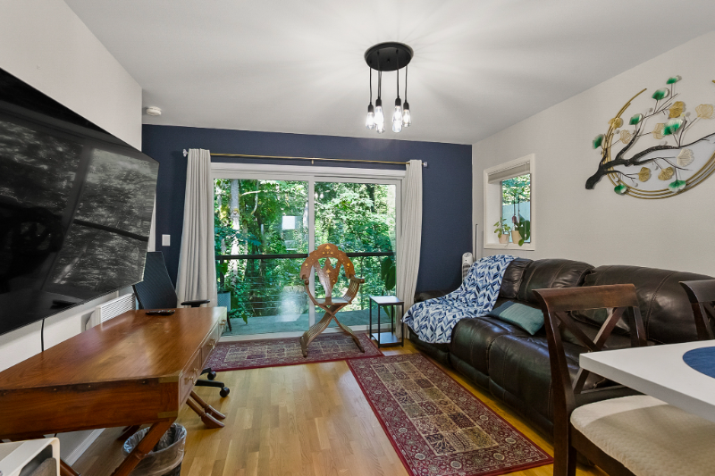Seattle Condo: 3406 W. Government Way