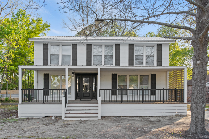 Murrells Inlet House: 405 Pine Avenue