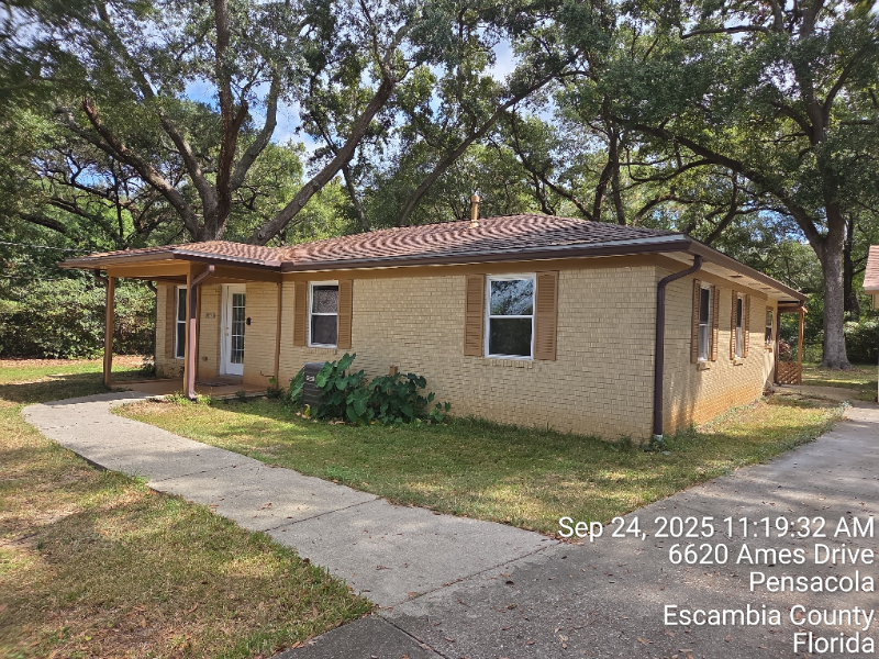 Pensacola House: 6590 dewrell sq