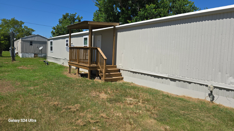 Huntsville House: 906 FM 247