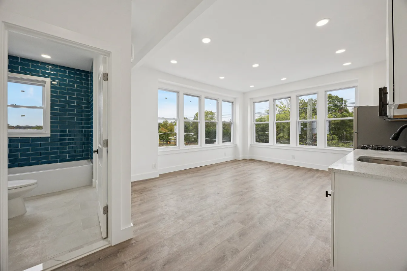 Collingsowood Condo: 30 Haddon Ave