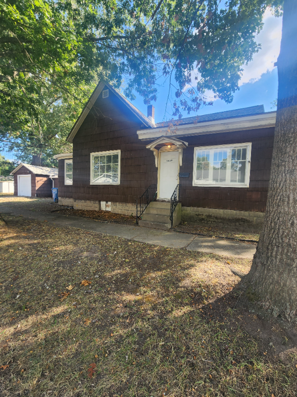 Terre Haute Other: 1659 N 12th St