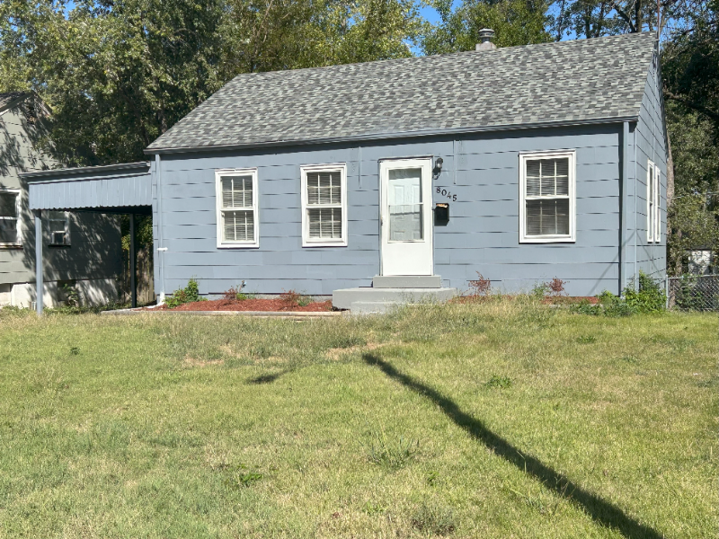 Berkeley House: 8045 Busiek Avenue