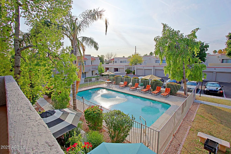 Scottsdale Condo: 985 N Granite Reef Rd