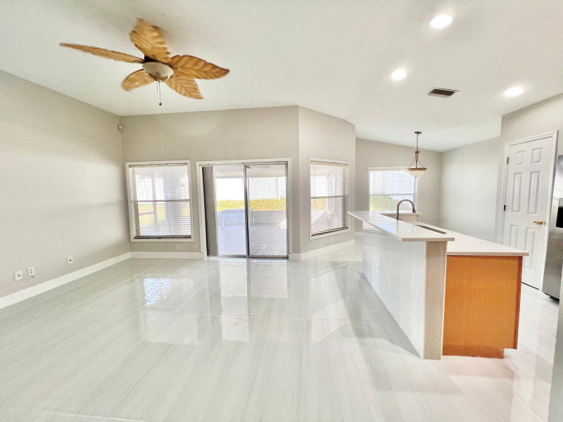 Temple Terrace House: 0000 Terrace River Dr