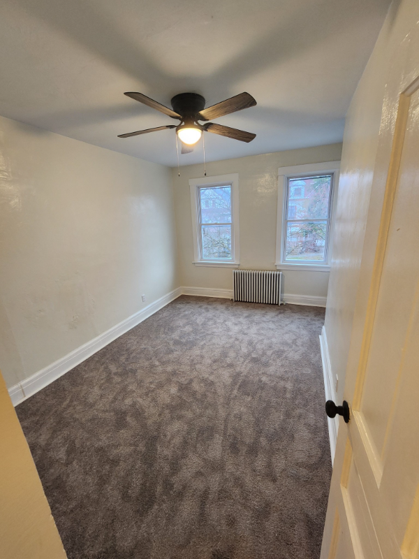 Vandergrift House: 164 Grant Ave