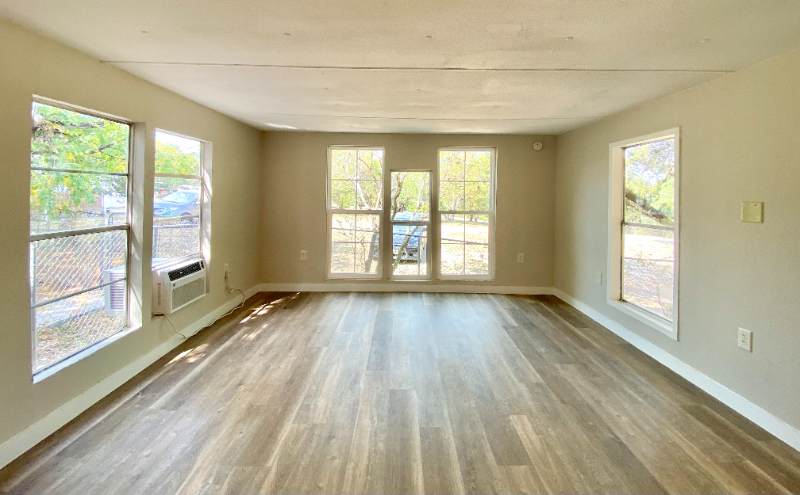 San Marcos House: 109 Harmons Way