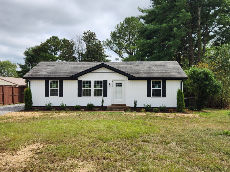 GALLATIN House: 1546 WINDING WAY CIRCLE