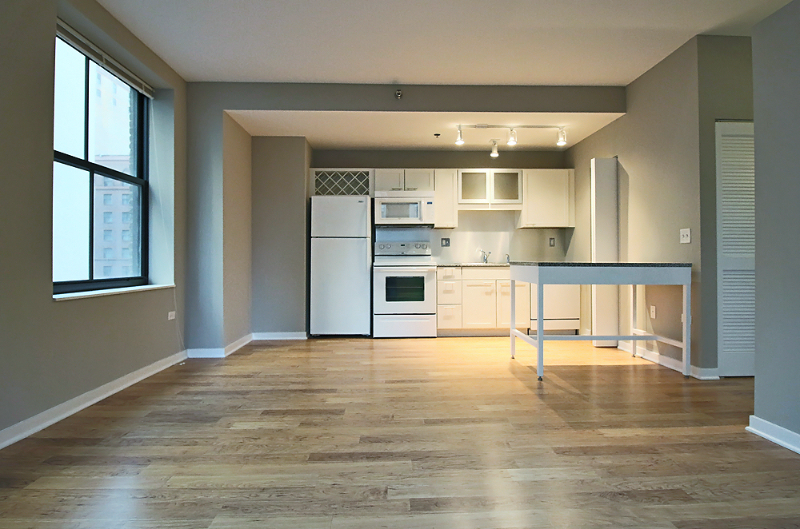 Chicago Condo: 211 W Randolph St