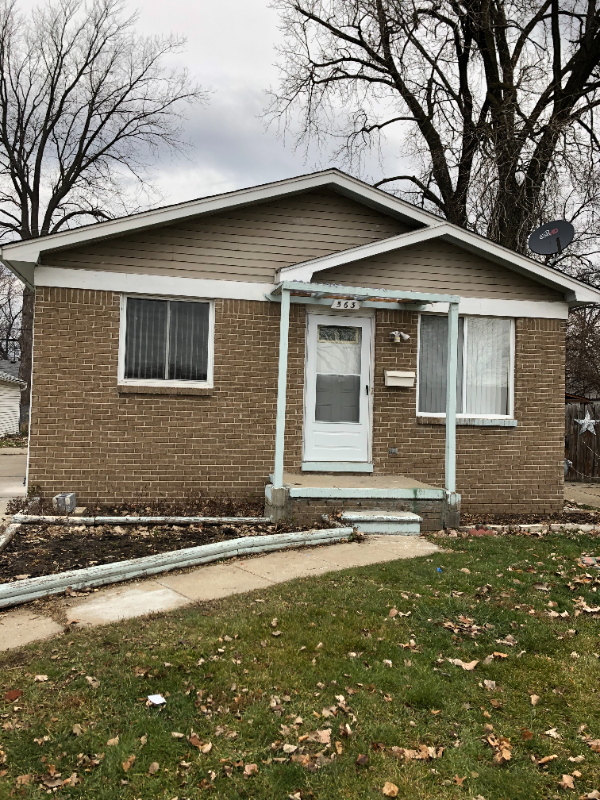 Madison heights House: 563 E Guthrie Av